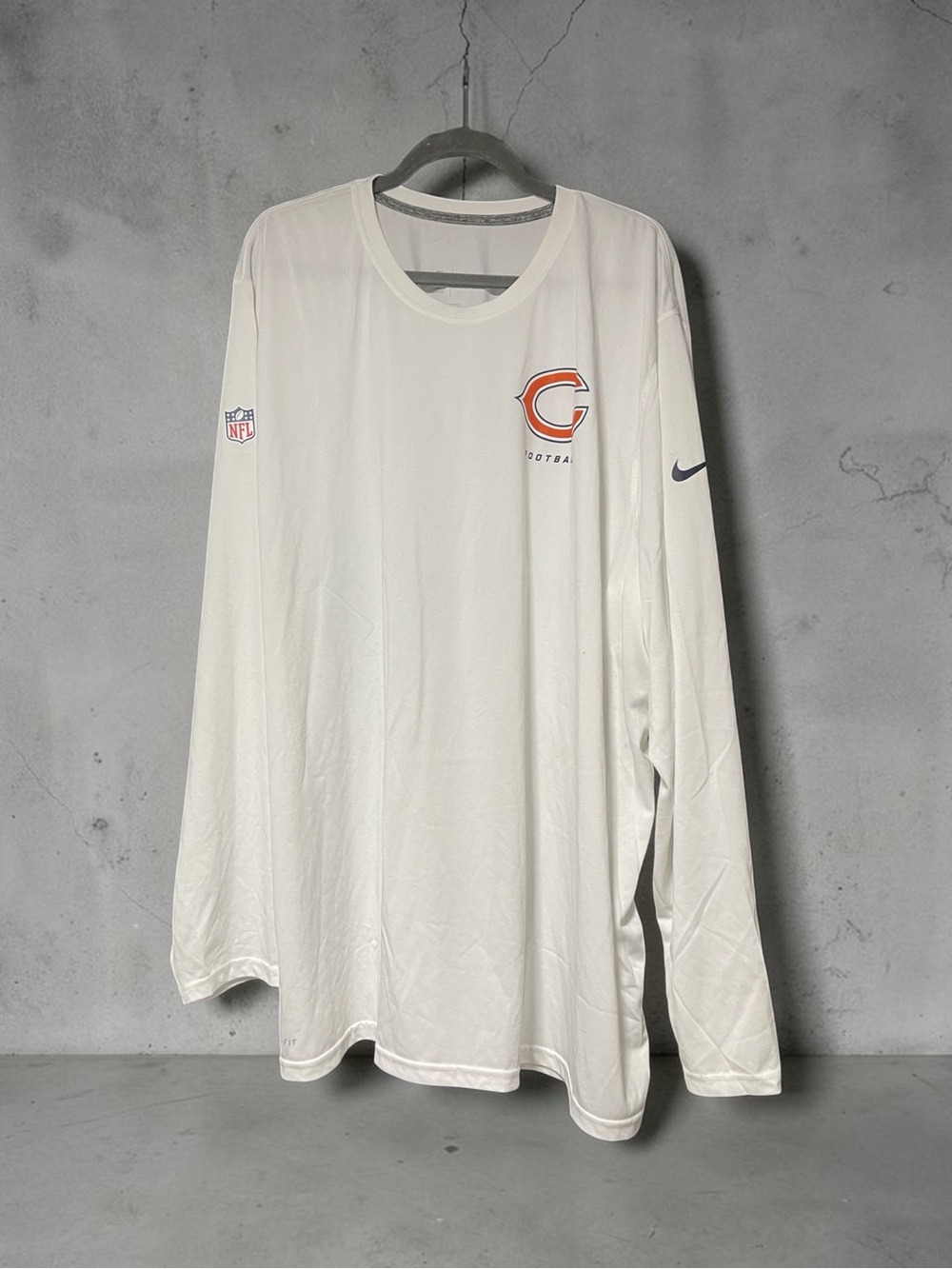 NFL White Long Sleeve Chicago Bears Logo Shirt